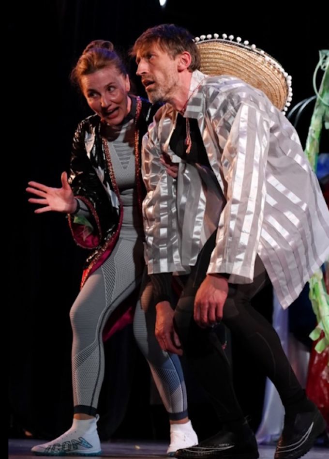 Премьера! Спектакль-антиутопия "Последние за стеной" (Д. Орехов)