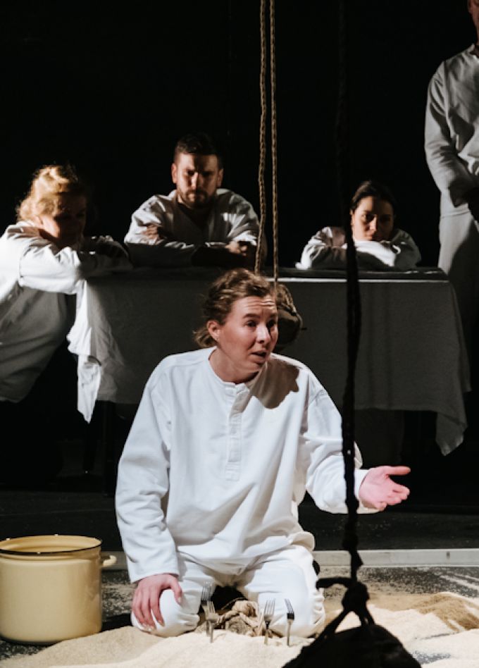 67/871. Документальный спектакль о Блокаде