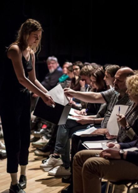 Questioning / Кто ты?