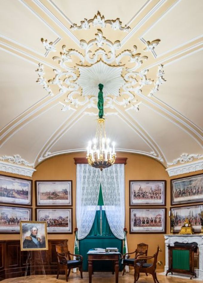 Экскурсия по Парадным залам и личным комнатам Николая I