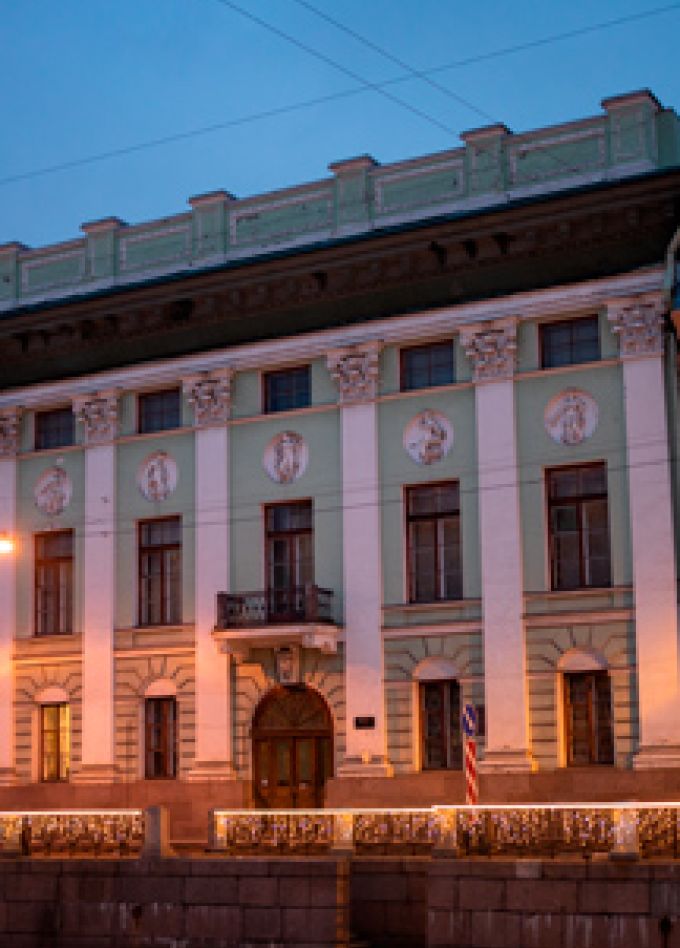 Прогулка по особняку Абамелек-Лазарева
