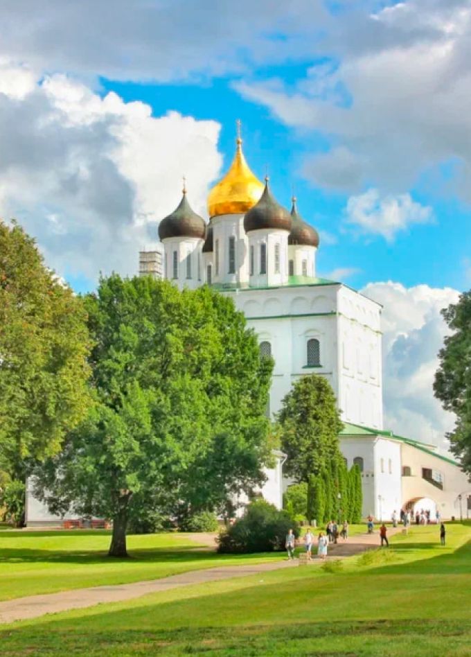 Тур на 1 день "Древние крепости Руси: Псков-Изборск-Печоры"