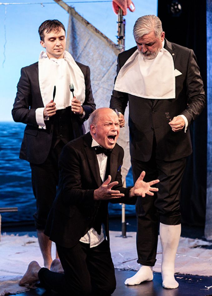 Трое на плоту, не считая носорогов. ПРЕМЬЕРА.