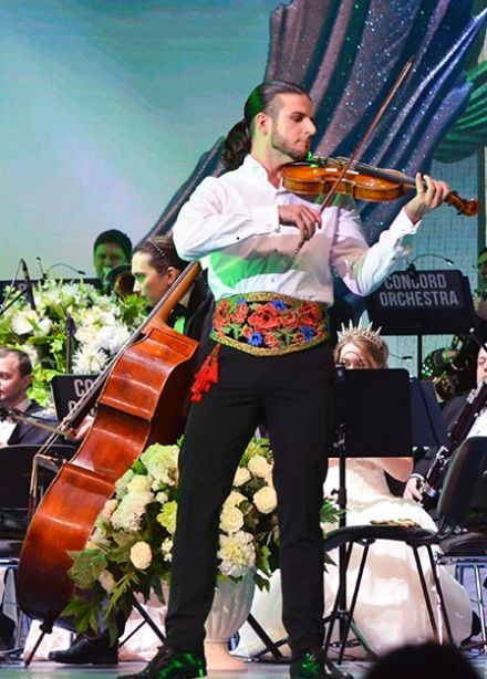 Новогоднее шоу "БЕЛОСНЕЖНЫЙ БАЛ Иоганна ШТРАУСА" CONCORD ORCHESTRA