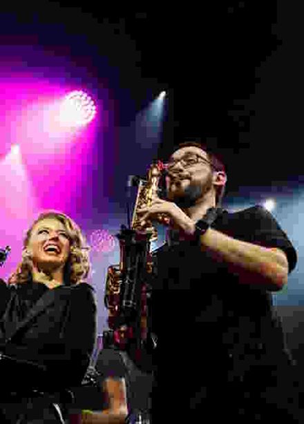 МИРОВЫЕ КИНОХИТЫ. Рождество под звёздами