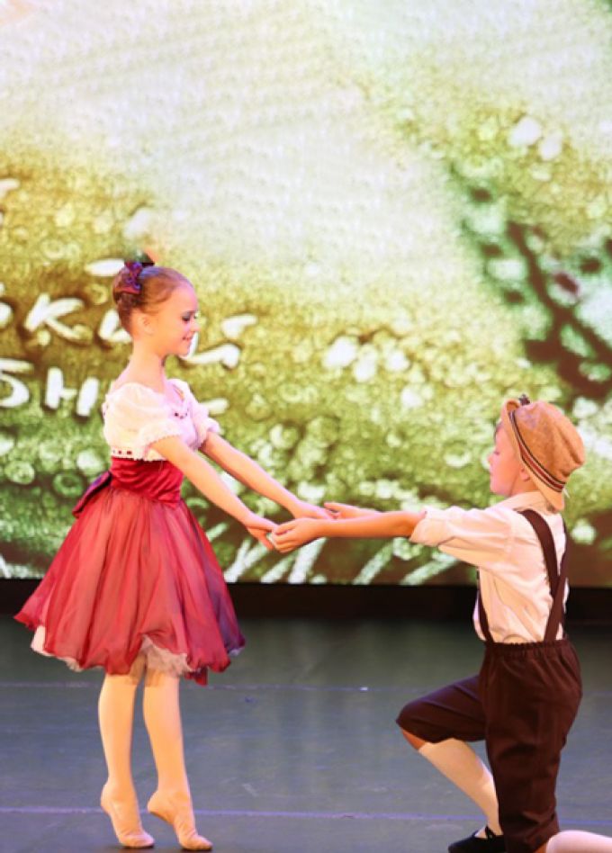 Музыкальный спектакль с песочной анимацией «Тисту — маленький волшебник».