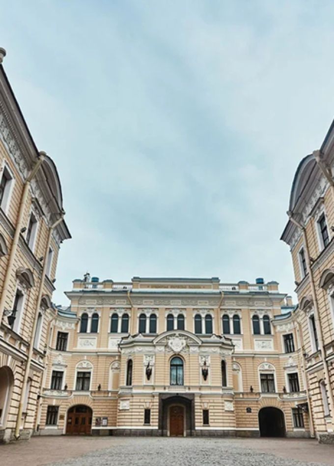 Лекции в Капелле