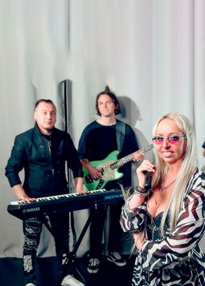 Anastacia tribute