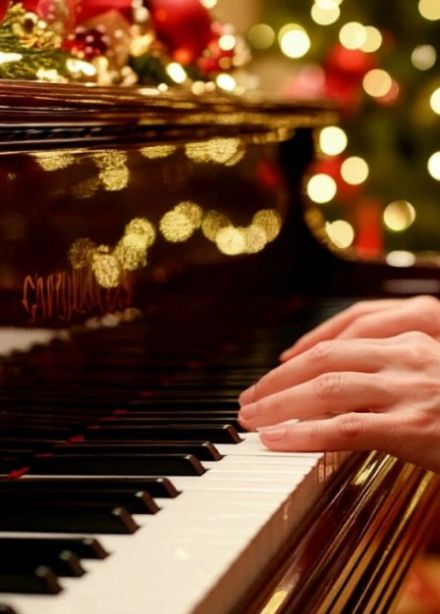 СОБОР И СВЕЧИ. Рок-хиты и Новогодние мелодии на рояле