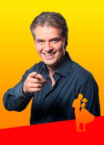 Олег Харитонов в концертной программе «Приходи за счастьем». Романсы, стихи и песни 60-х.