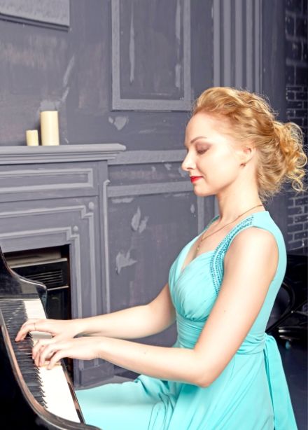 Салон с историей: Нувеллистъ №9 — концерт и экскурсия — СМИ XIX ВЕКА: Бумажная машина времени — вечеринка с фуршетом в музее на Невском