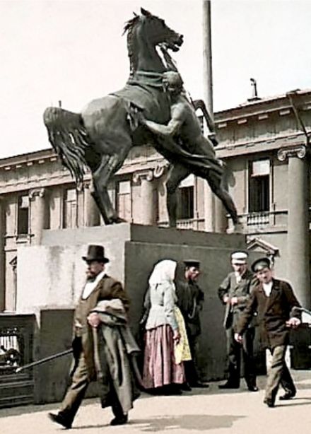 Салон с историей: Нувеллистъ №11 — концерт и экскурсия — Удивительные истории Невского проспекта — вечеринка с фуршетом в музее на Невском