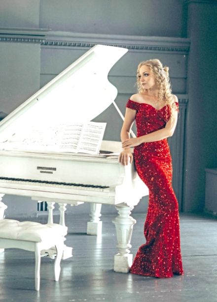 Салон с историей: Нувеллистъ №5 — концерт и экскурсия — Концентрированная история фотографии — вечеринка с фуршетом в музее на Невском