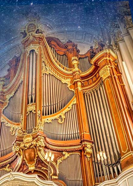 Орган и оркестр под сводами Петрикирхе