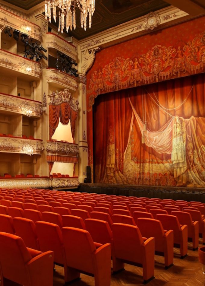 Спектакль-экскурсия "Заблудшие" 19.00, отель Коринтия