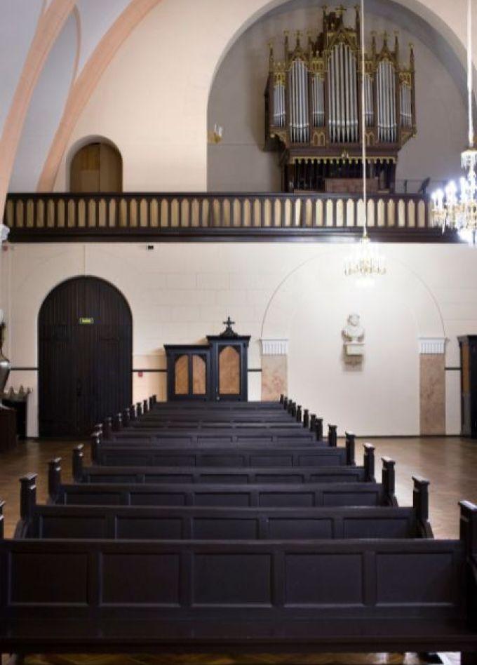 Орган при свечах: мировые шедевры и опера на органе