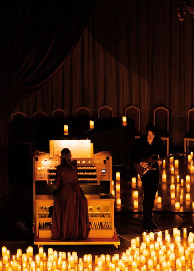 "Мировые Рок-Хиты при Свечах".