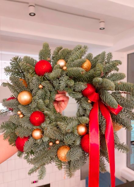 Новогодний венок или композиция