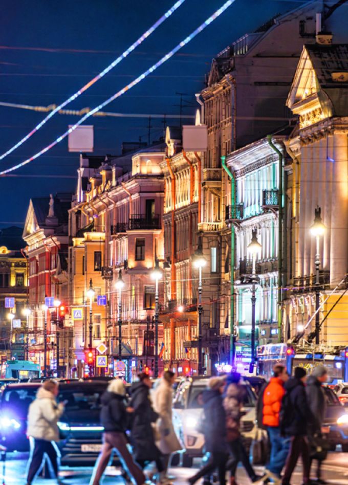 Новогодняя экскурсия по Петербургу на миниавтобусе