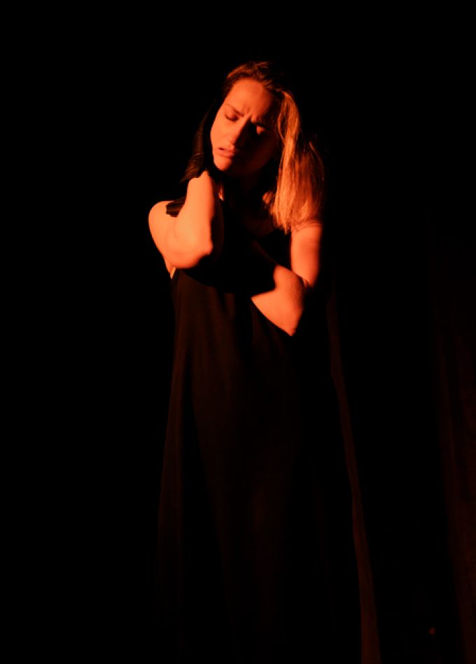 Спектакль "Человеческий голос"