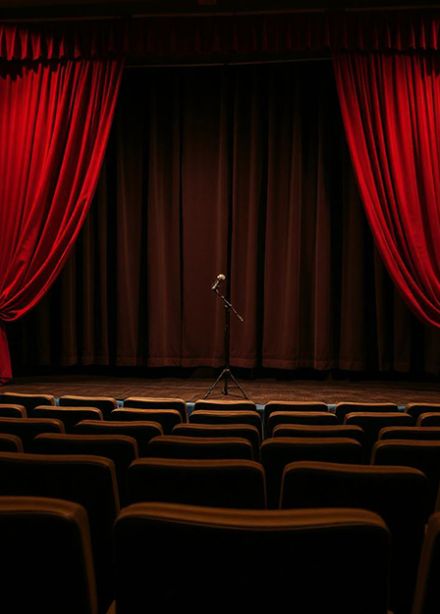 Комики проездом